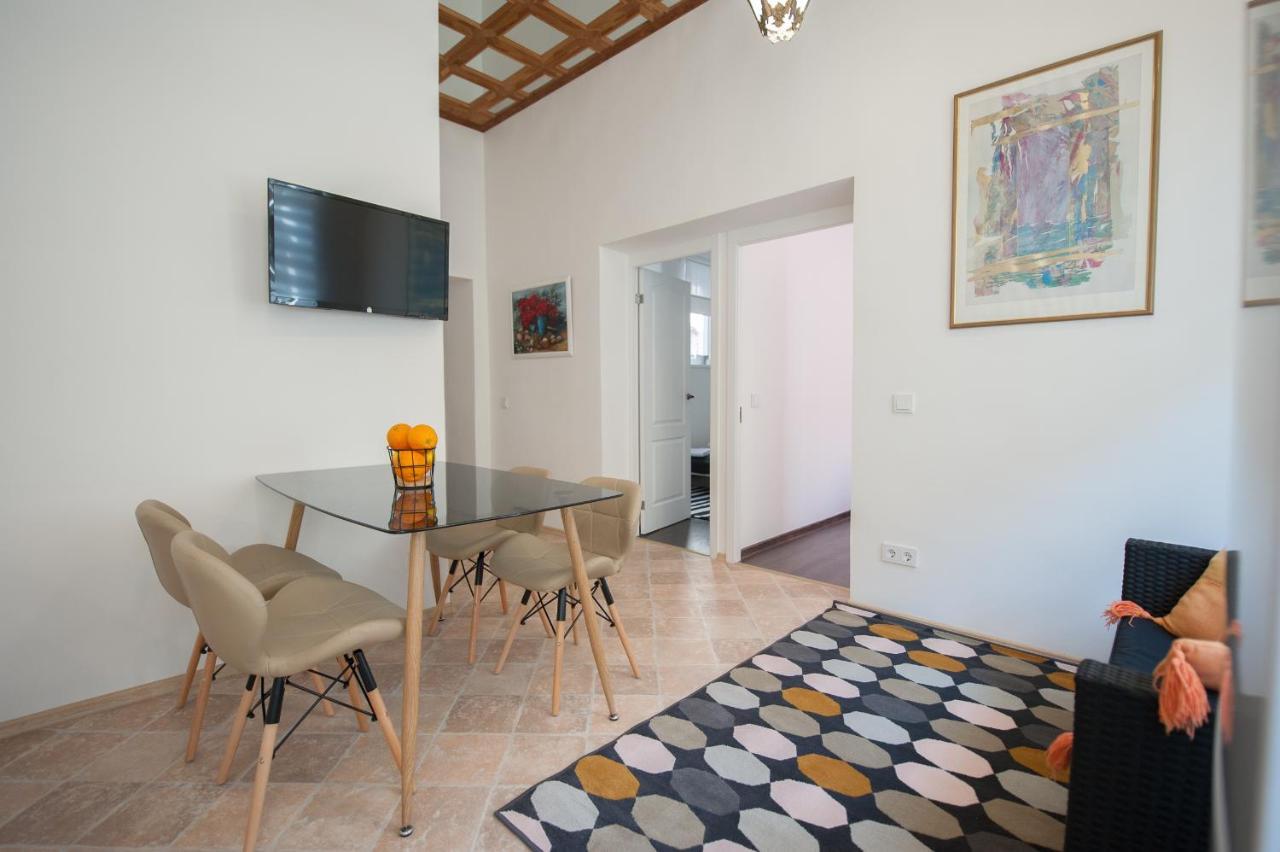 Romantic New 2 Bedroom Vilnius Best Location Exterior photo