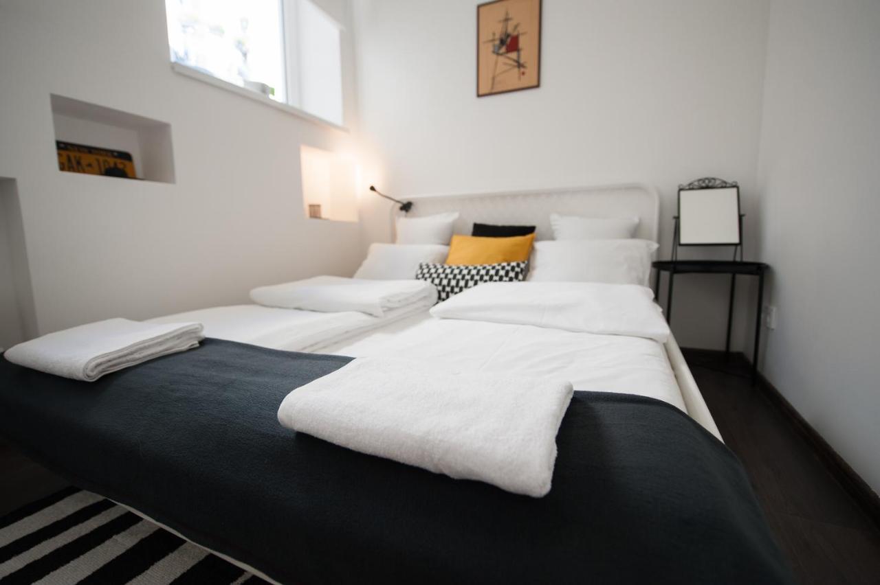 Romantic New 2 Bedroom Vilnius Best Location Exterior photo